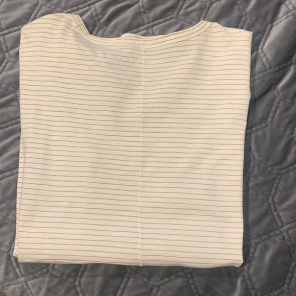 Ann Taylor LOFT_vintage soft tee - Picture 2 of 2